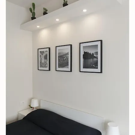 Private Beach Apartment In Taormina Апартаменты