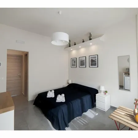 Private Beach Apartment In Taormina *