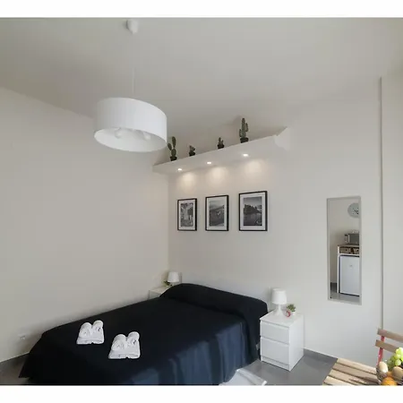 Daire Private Beach Apartment In Taormina *